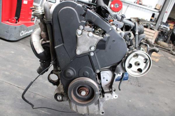 MOTEUR CITROEN / PEUGEOT 2.0HDI CODE RHZ 10DYPC - Vue 3